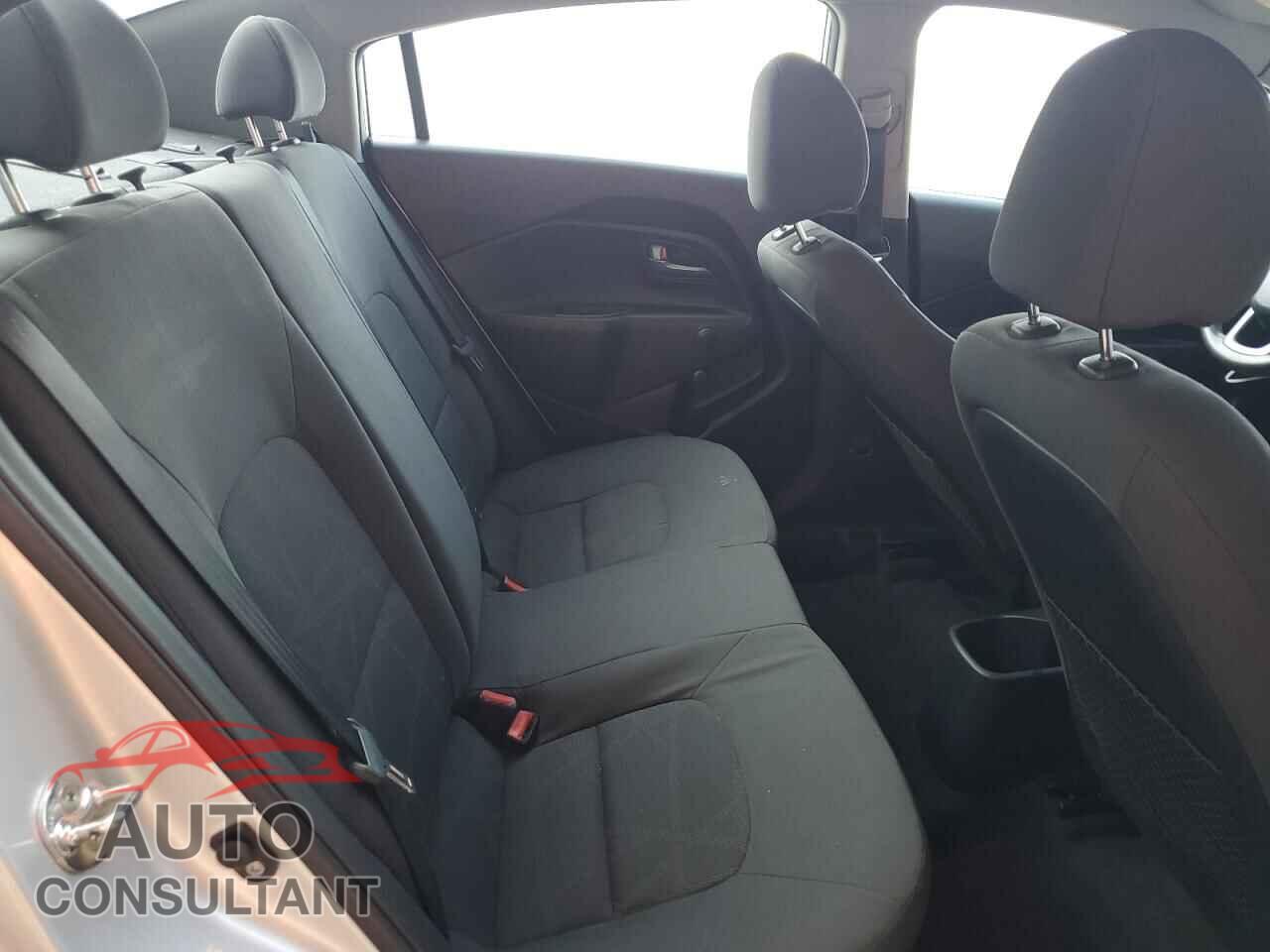 KIA RIO 2015 - KNADM4A32F6436504