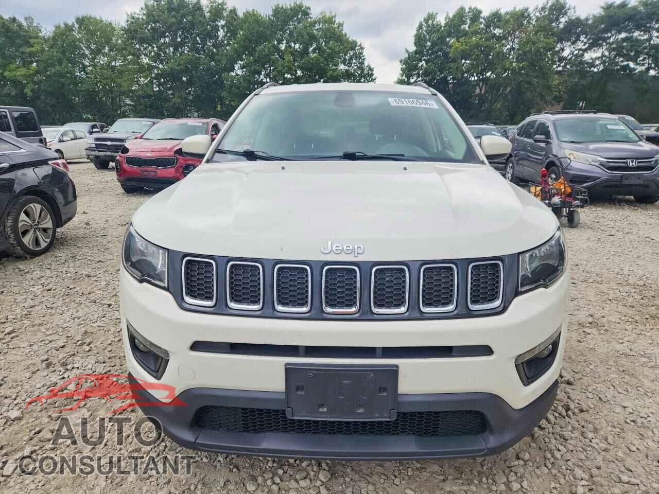 JEEP COMPASS 2017 - 3C4NJCBB9HT669384