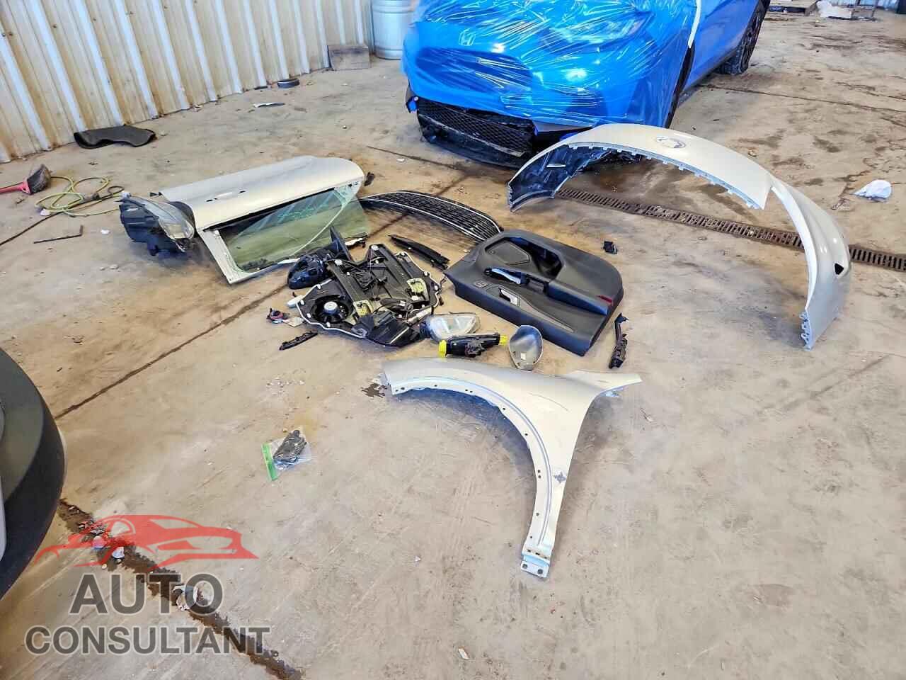 FORD ESCAPE 2020 - 1FMCU9J98LUA96312