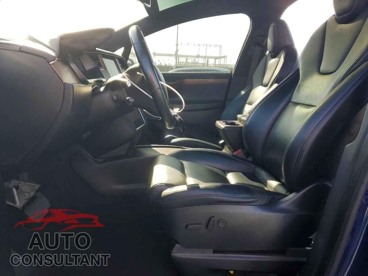 TESLA MODEL X 2020 - 5YJXCAE29LF286331