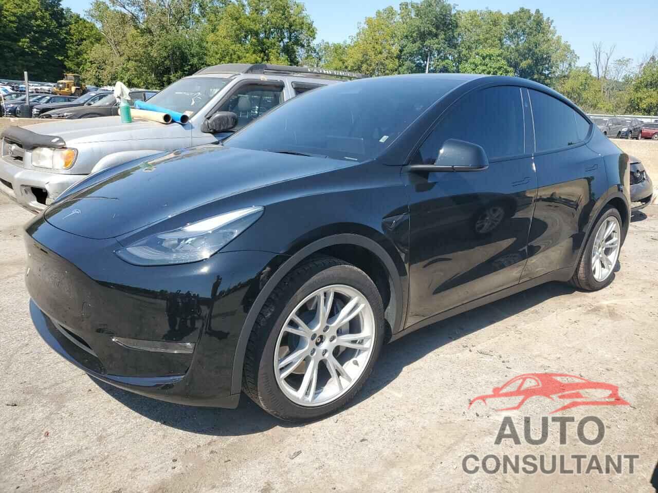 TESLA MODEL Y 2023 - 7SAYGAEE0PF925563