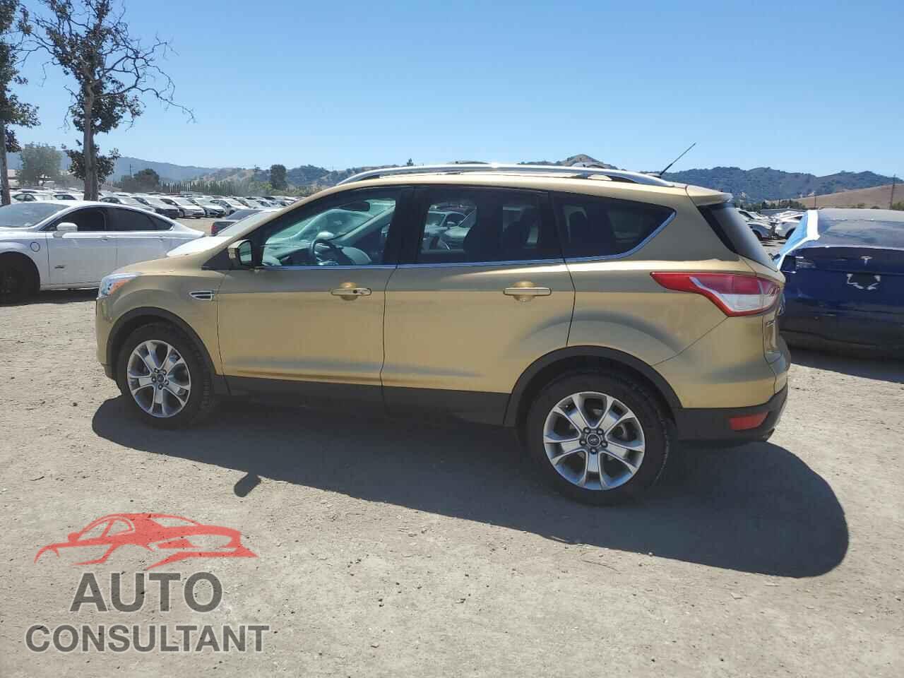FORD ESCAPE 2015 - 1FMCU9J97FUB95837