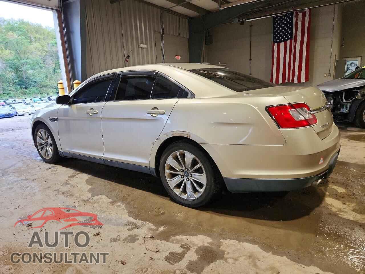 FORD TAURUS 2010 - 1FAHP2JW7AG155124