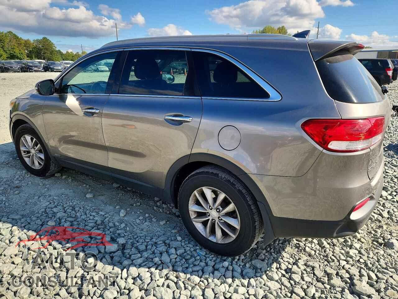 KIA SORENTO 2016 - 5XYPGDA31GG096882