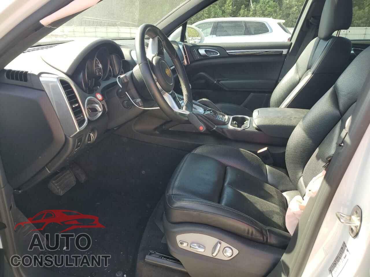 PORSCHE CAYENNE 2017 - WP1AA2A24HKA91219