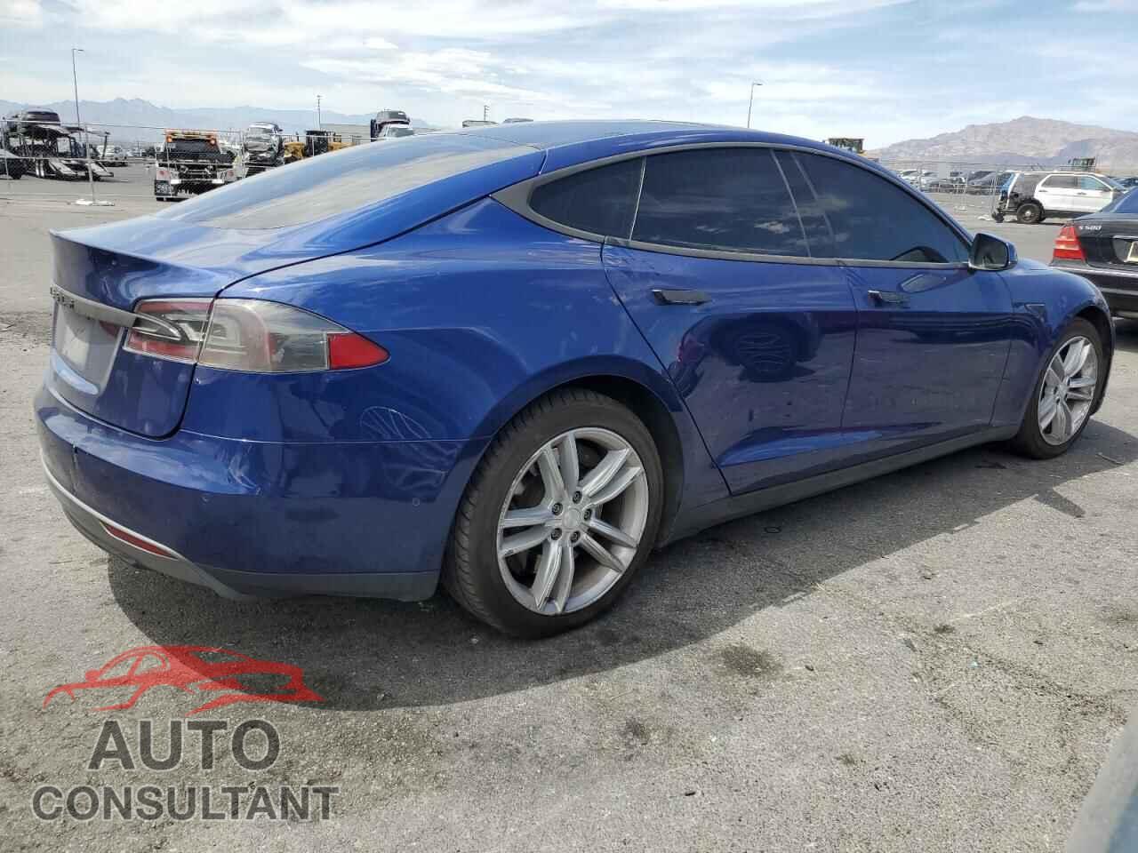 TESLA MODEL S 2015 - 5YJSA1E24FF117421