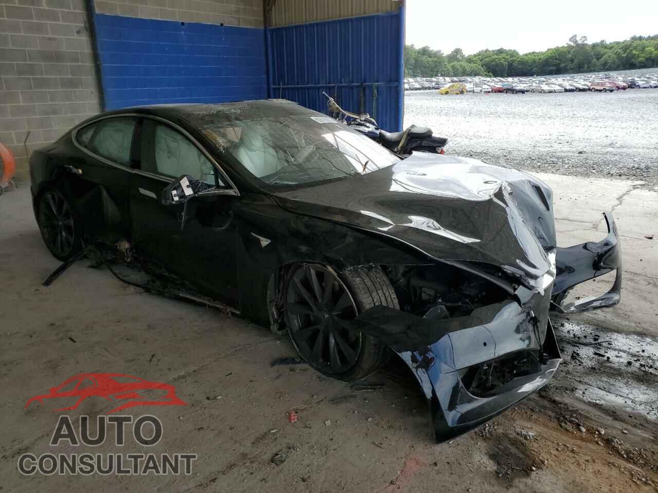 TESLA MODEL S 2019 - 5YJSA1E28KF306129