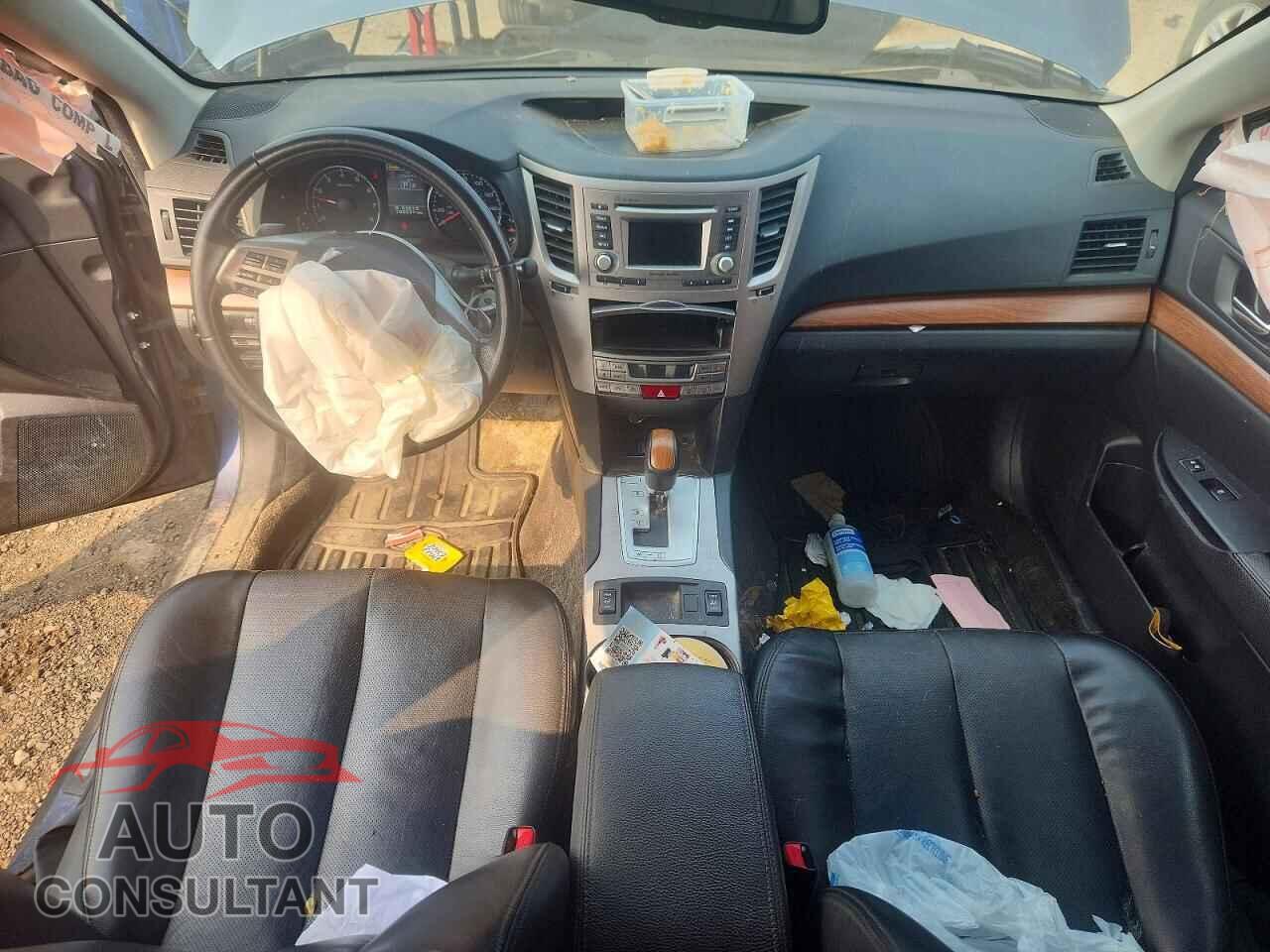 SUBARU OUTBACK 2013 - 4S4BRDJC5D2230198