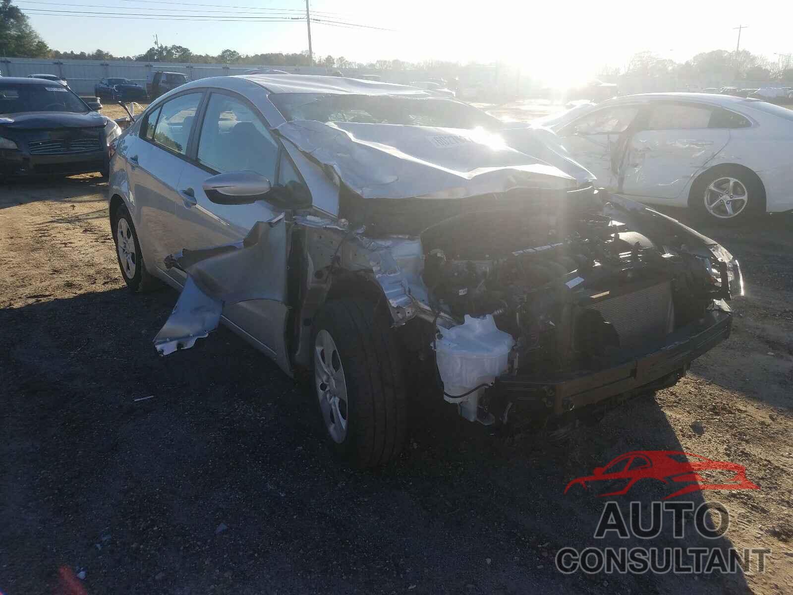 KIA FORTE 2018 - 3KPFL4A71JE256774