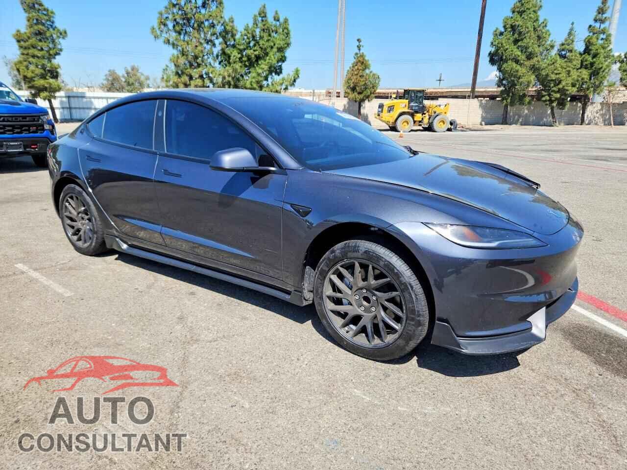 TESLA MODEL 3 2024 - 5YJ3E1EA6RF717605