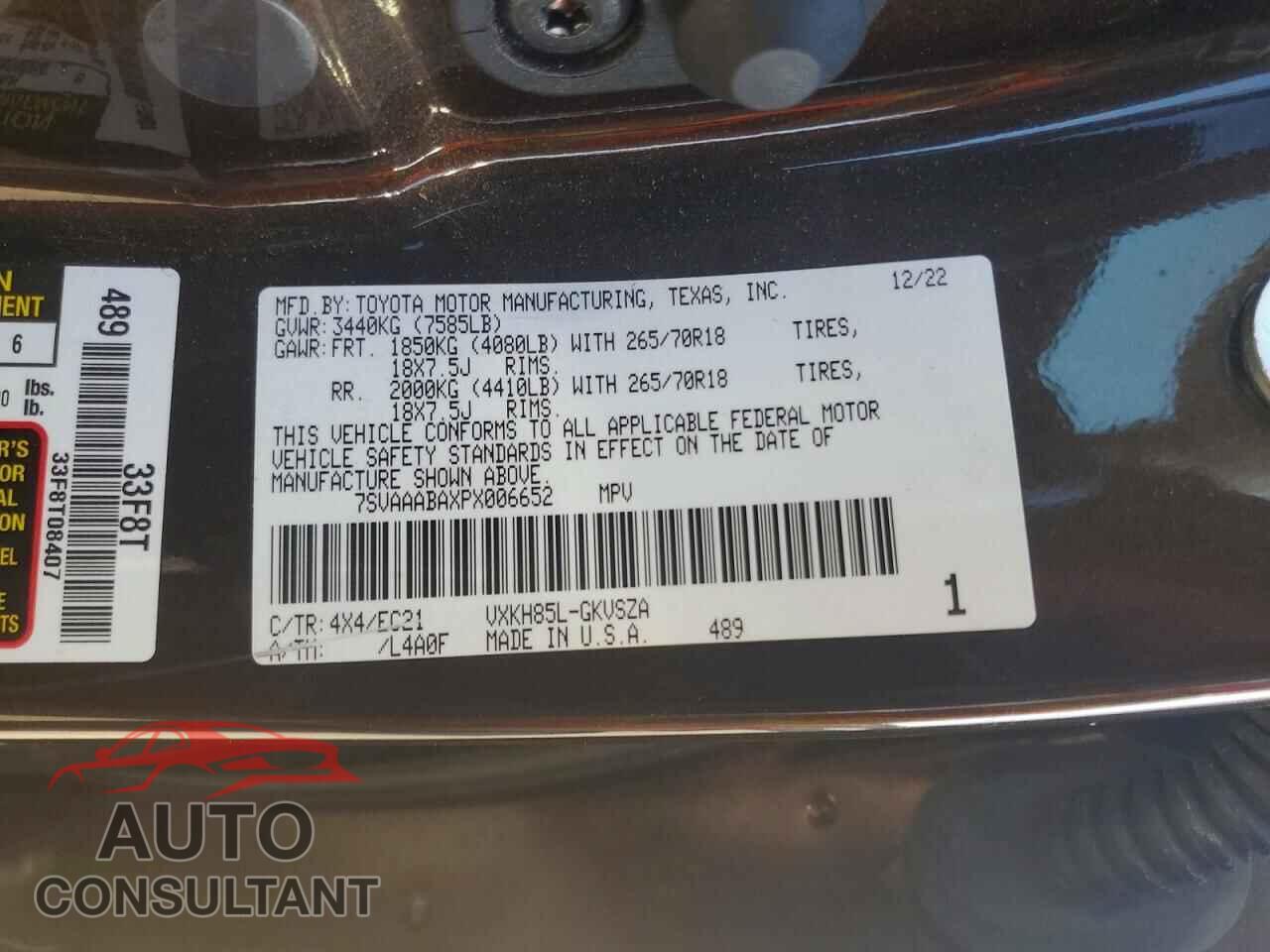 TOYOTA SEQUOIA 2023 - 7SVAAABAXPX006652