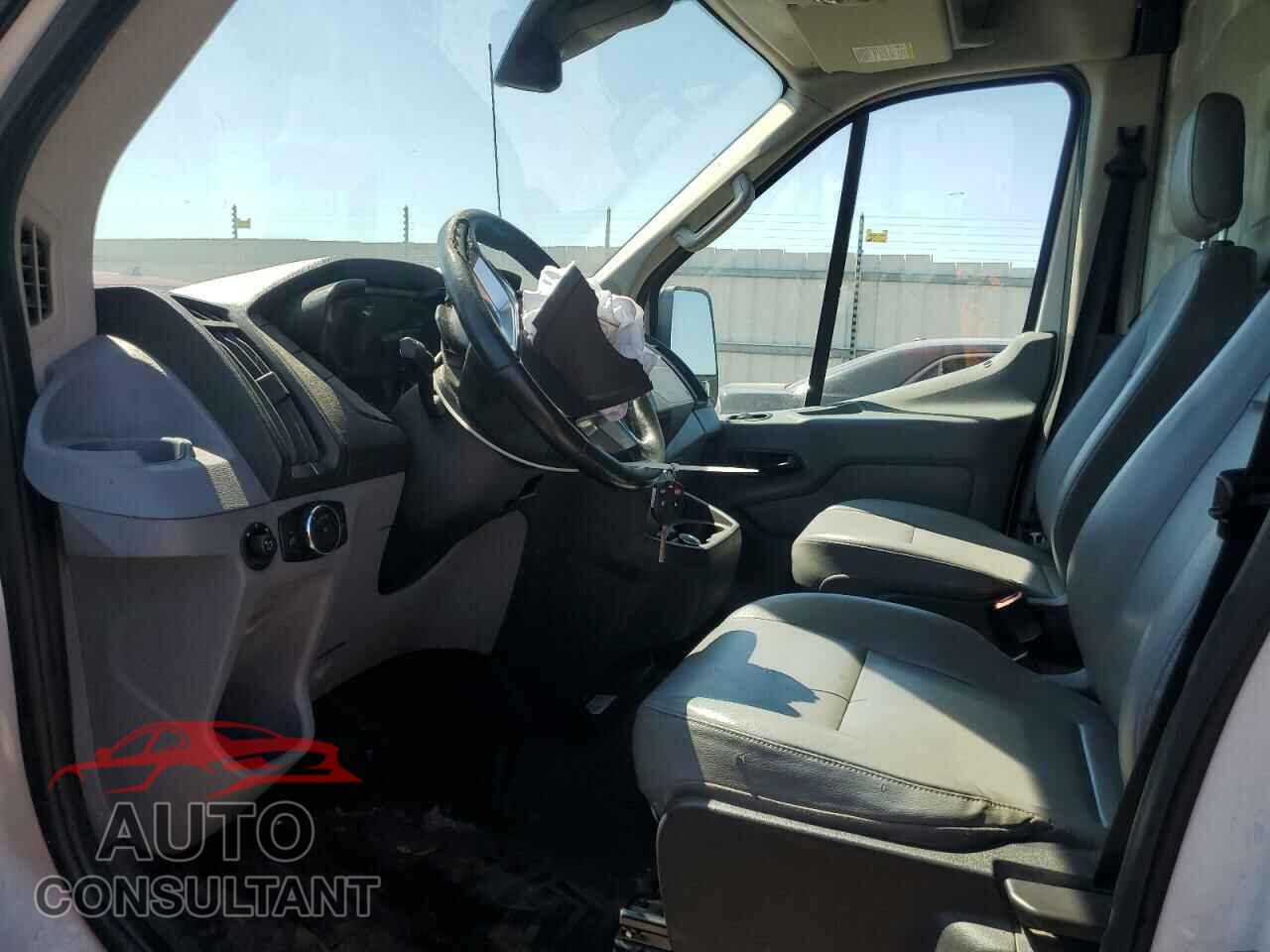 FORD TRANSIT 2017 - 1FTYR2XM7HKA74996