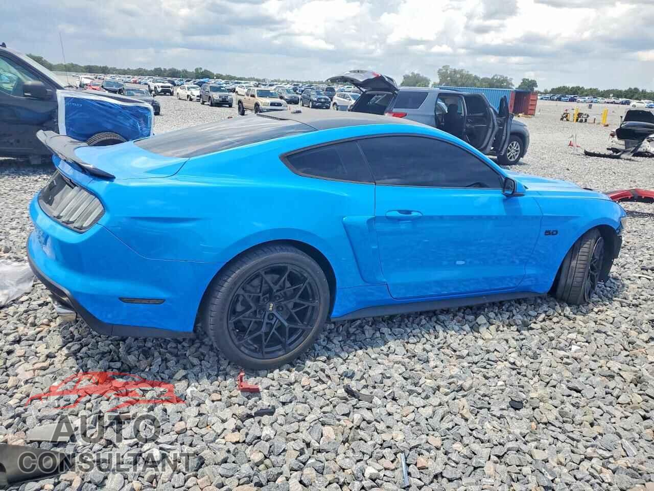 FORD MUSTANG 2017 - 1FA6P8CF2H5240711