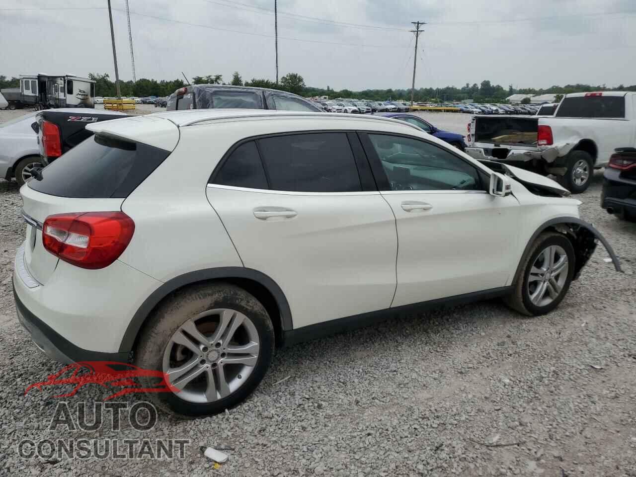 MERCEDES-BENZ GLA-CLASS 2015 - WDCTG4EB8FJ130535