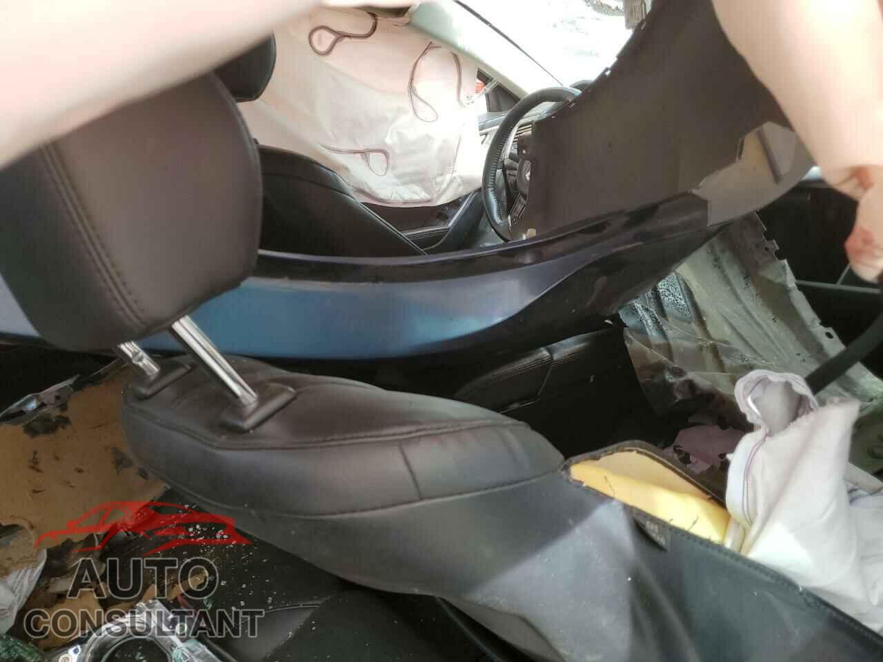 MAZDA 3 2017 - 3MZBN1V78HM113108