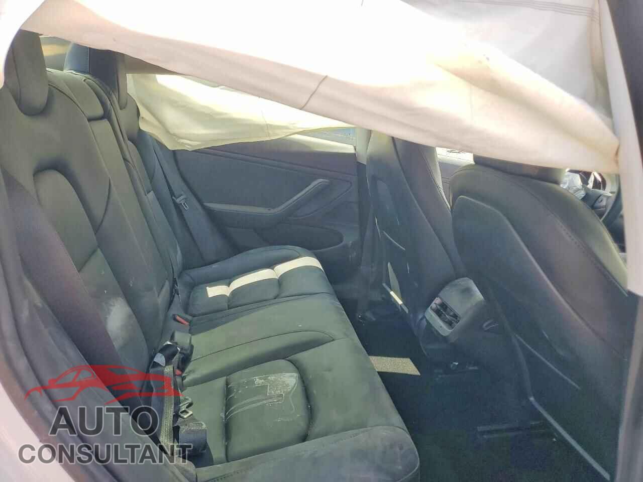 TESLA MODEL 3 2021 - 5YJ3E1EB3MF936815
