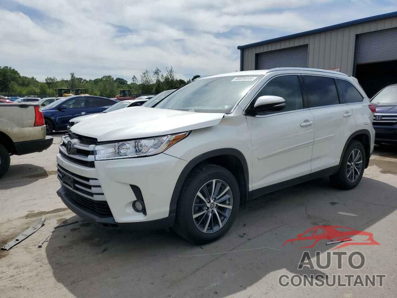 TOYOTA HIGHLANDER 2019 - 5TDJZRFH8KS623393