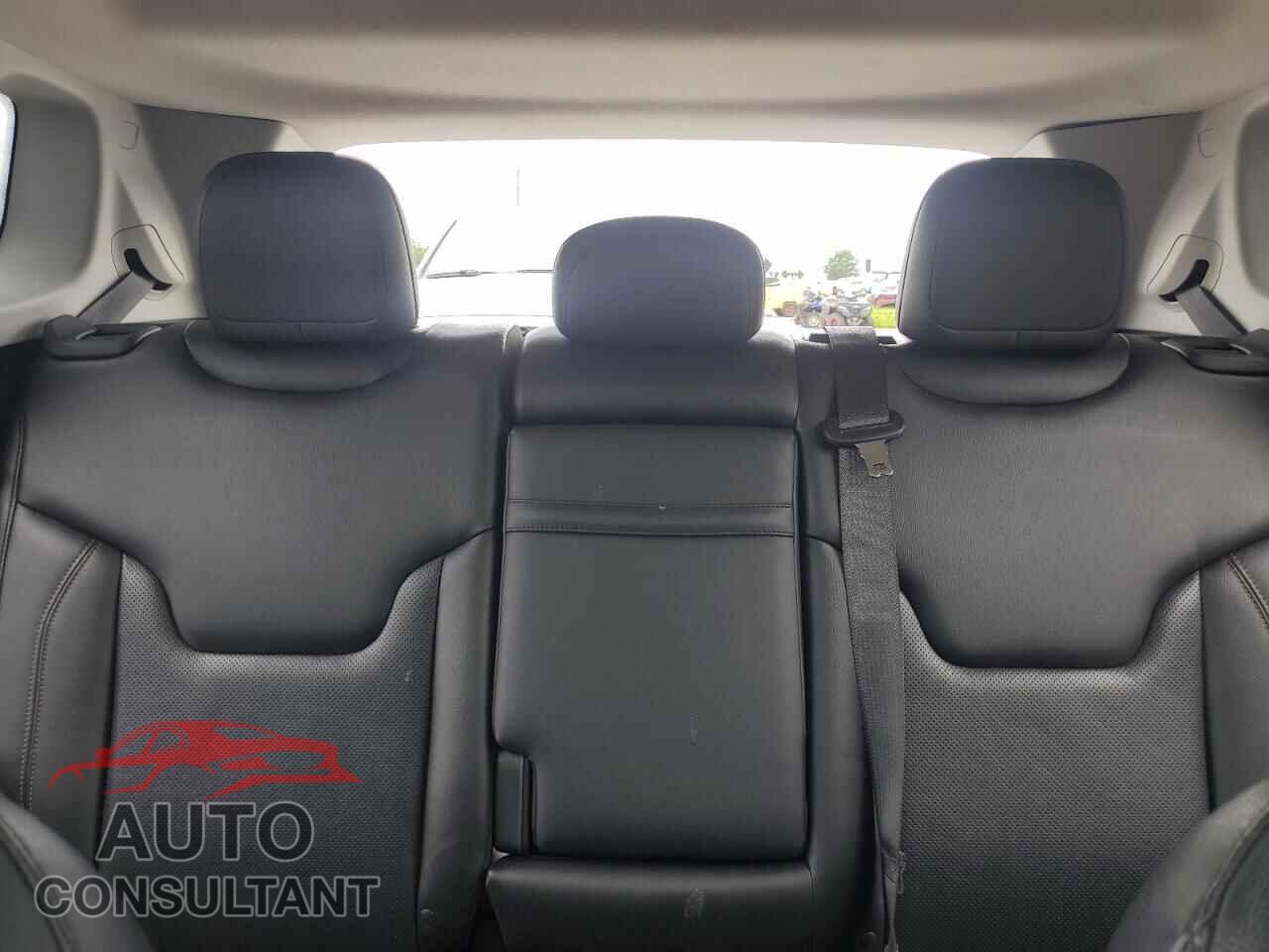 JEEP COMPASS 2018 - 3C4NJDCB3JT135727