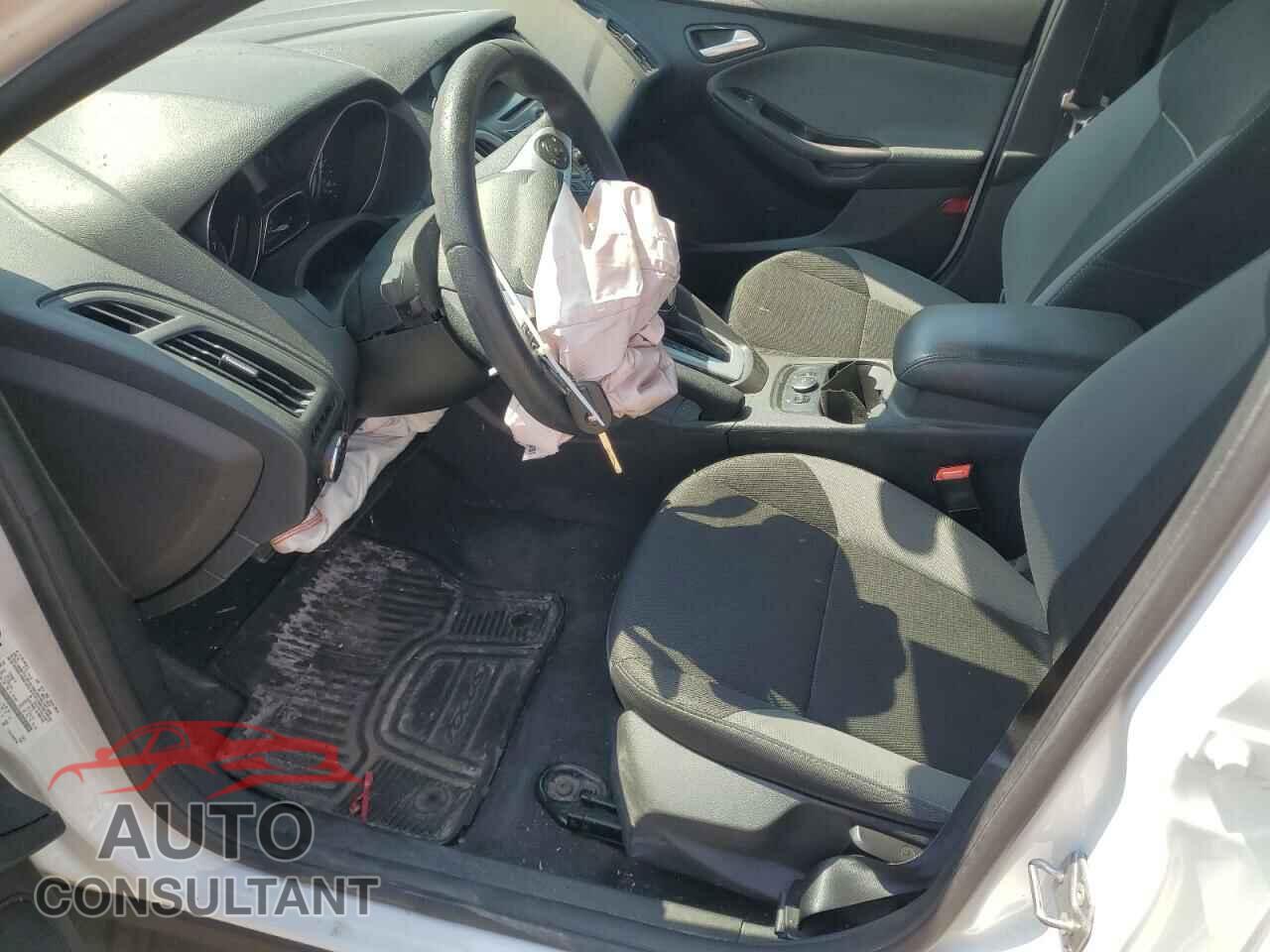 FORD FOCUS 2014 - 1FADP3F25EL419075