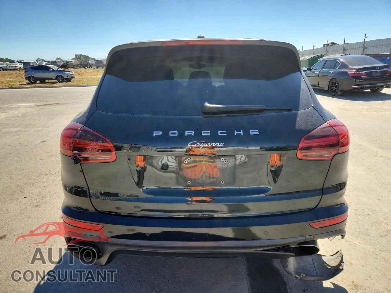PORSCHE CAYENNE 2017 - WP1AA2A26HKA91416