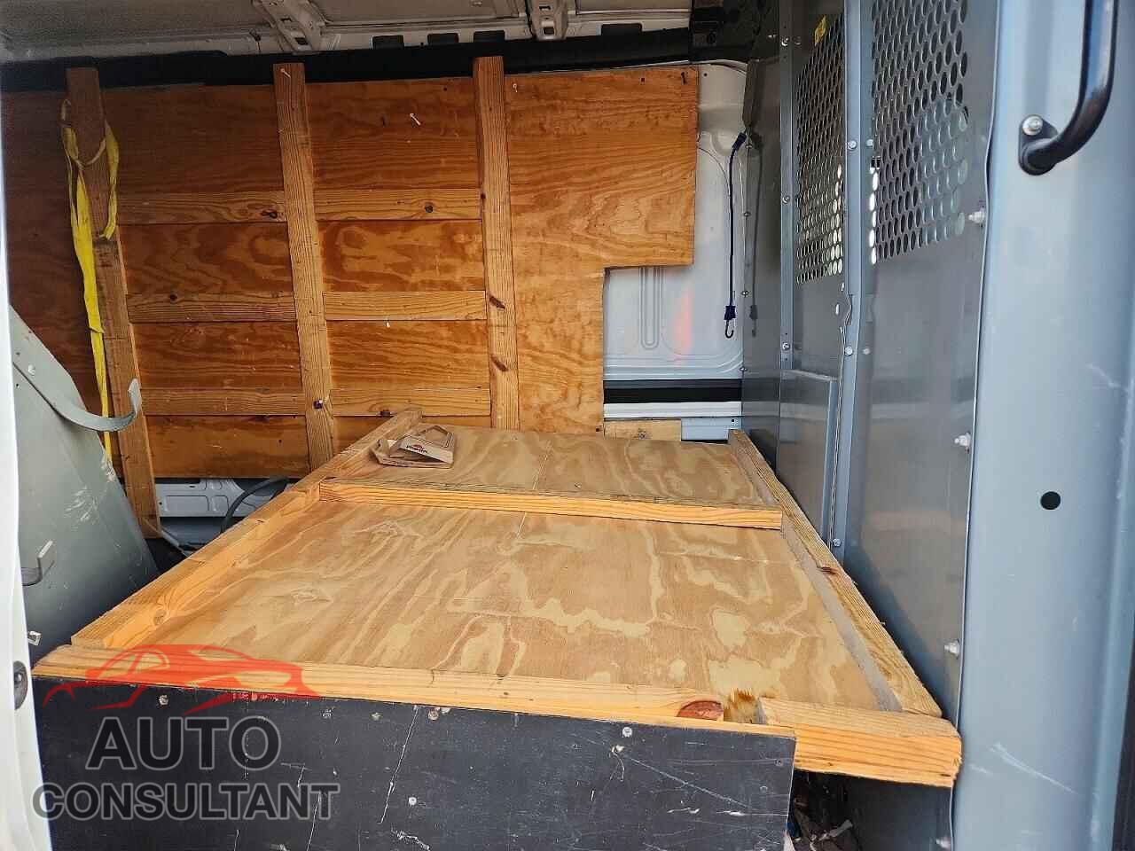 FORD TRANSIT 2015 - 1FTNR2CM8FKB17733