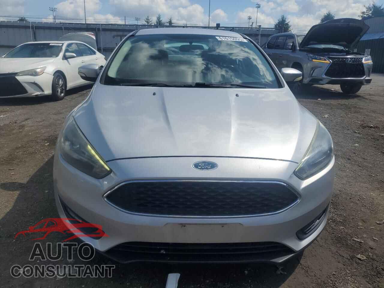 FORD FOCUS 2015 - 1FADP3F20FL304093