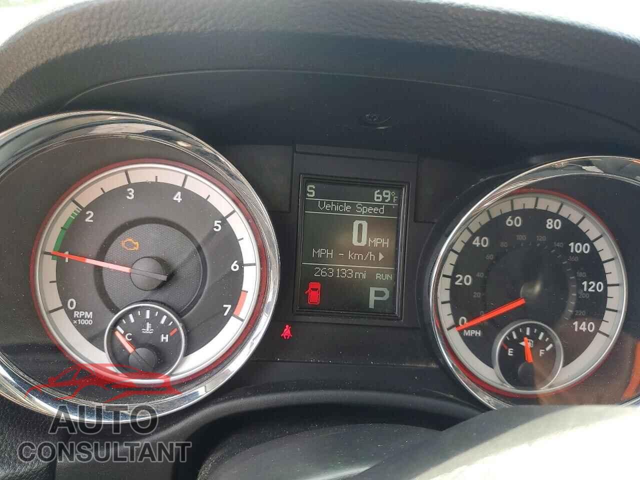 DODGE DURANGO 2011 - 1D4RE2GG8BC712431