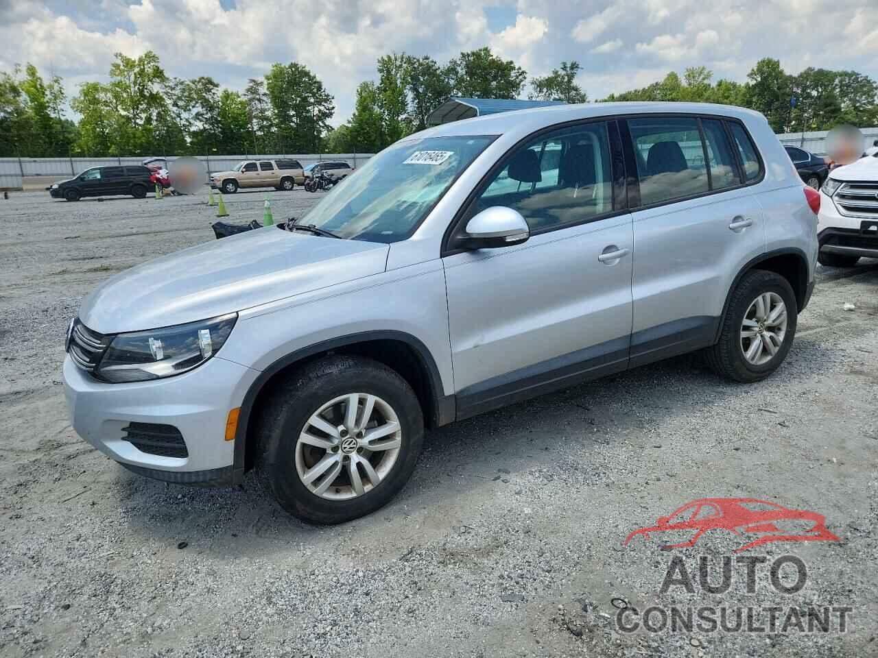 VOLKSWAGEN TIGUAN 2013 - WVGAV7AX7DW537912