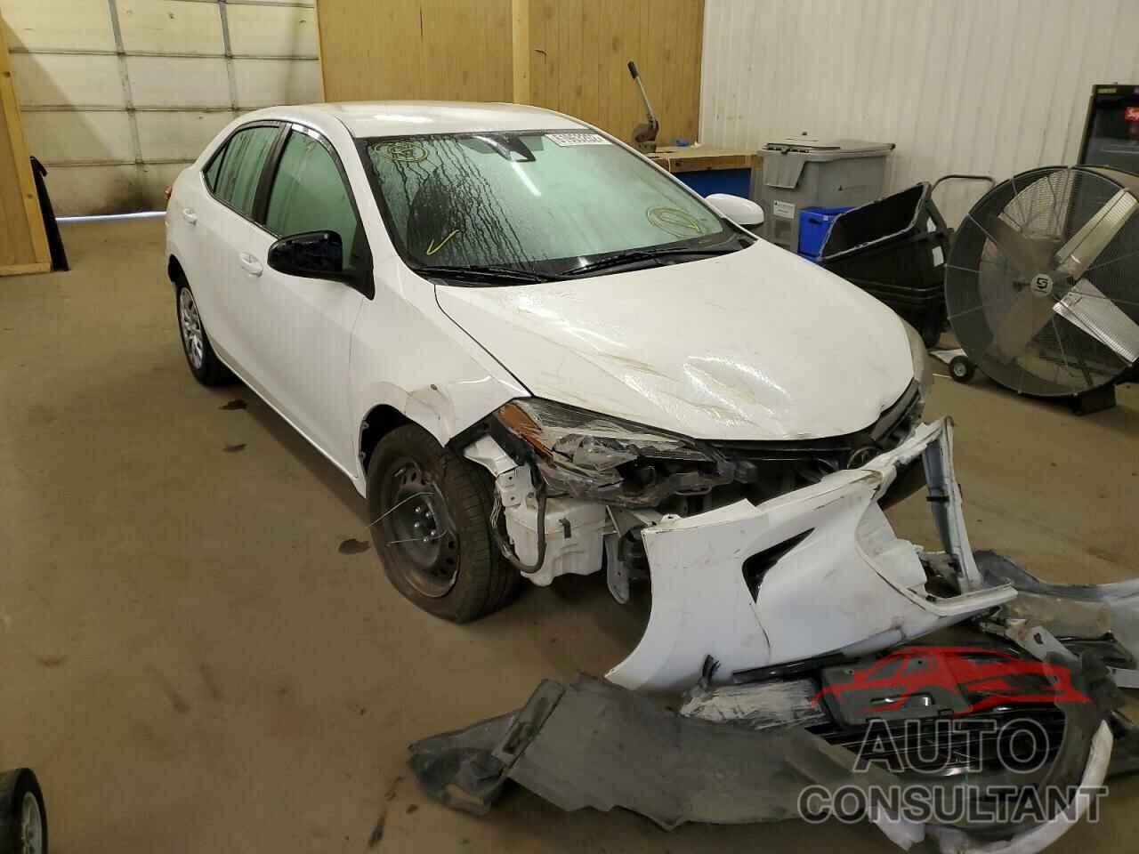 TOYOTA COROLLA 2018 - 5YFBURHE0JP828848