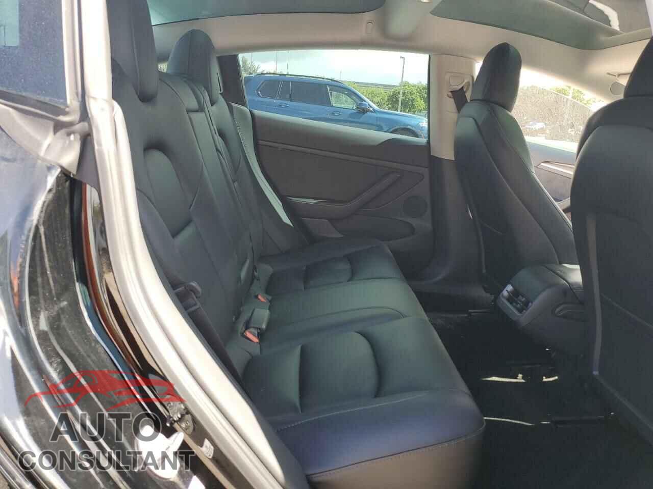TESLA MODEL 3 2022 - 5YJ3E1EA7NF242606