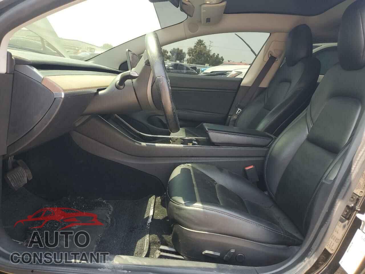 TESLA MODEL 3 2019 - 5YJ3E1EA7KF434460