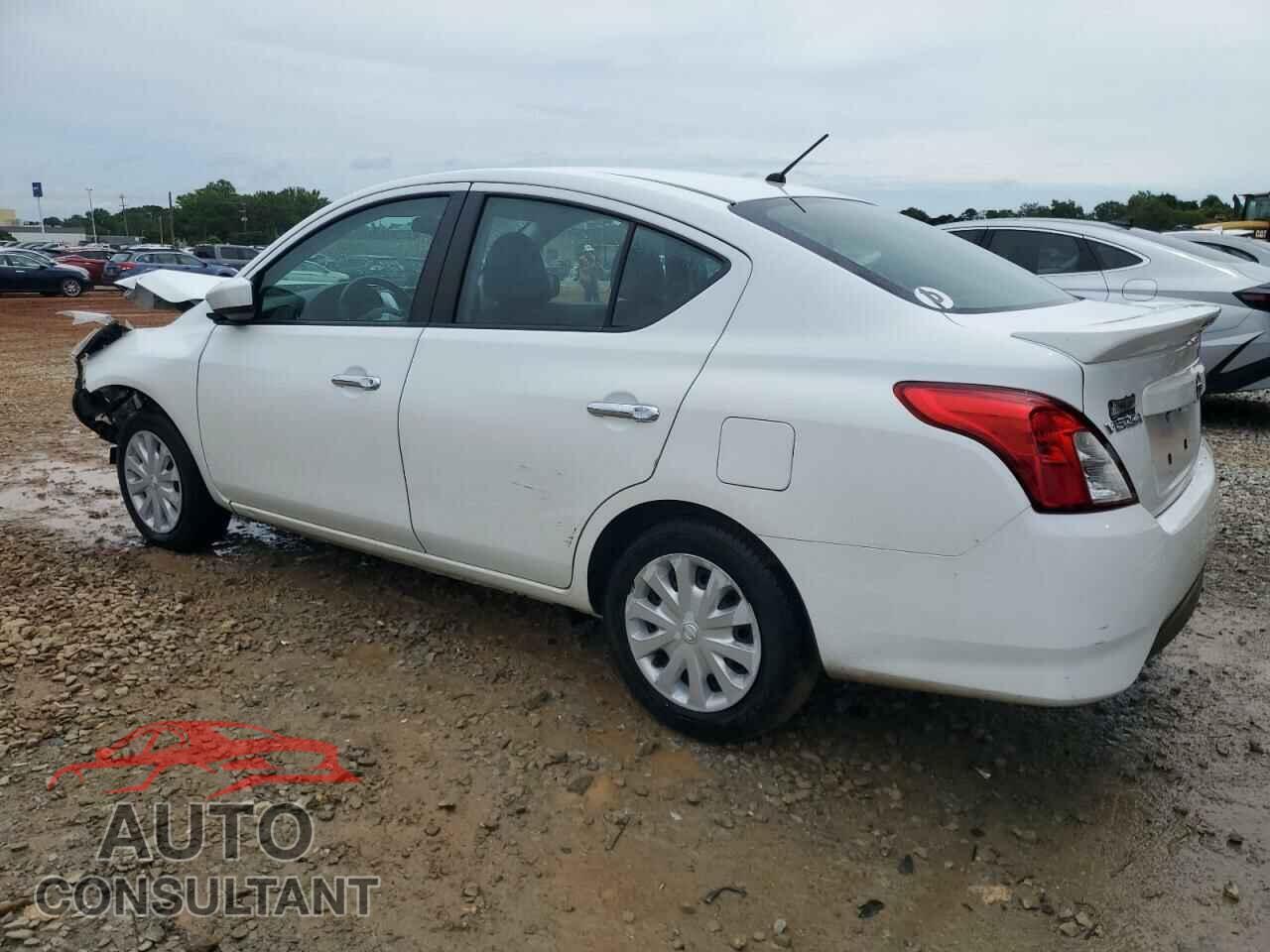 NISSAN VERSA 2019 - 3N1CN7AP3KL833836