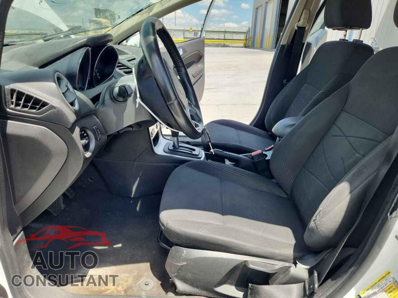 FORD FIESTA 2015 - 3FADP4EJ6FM108091