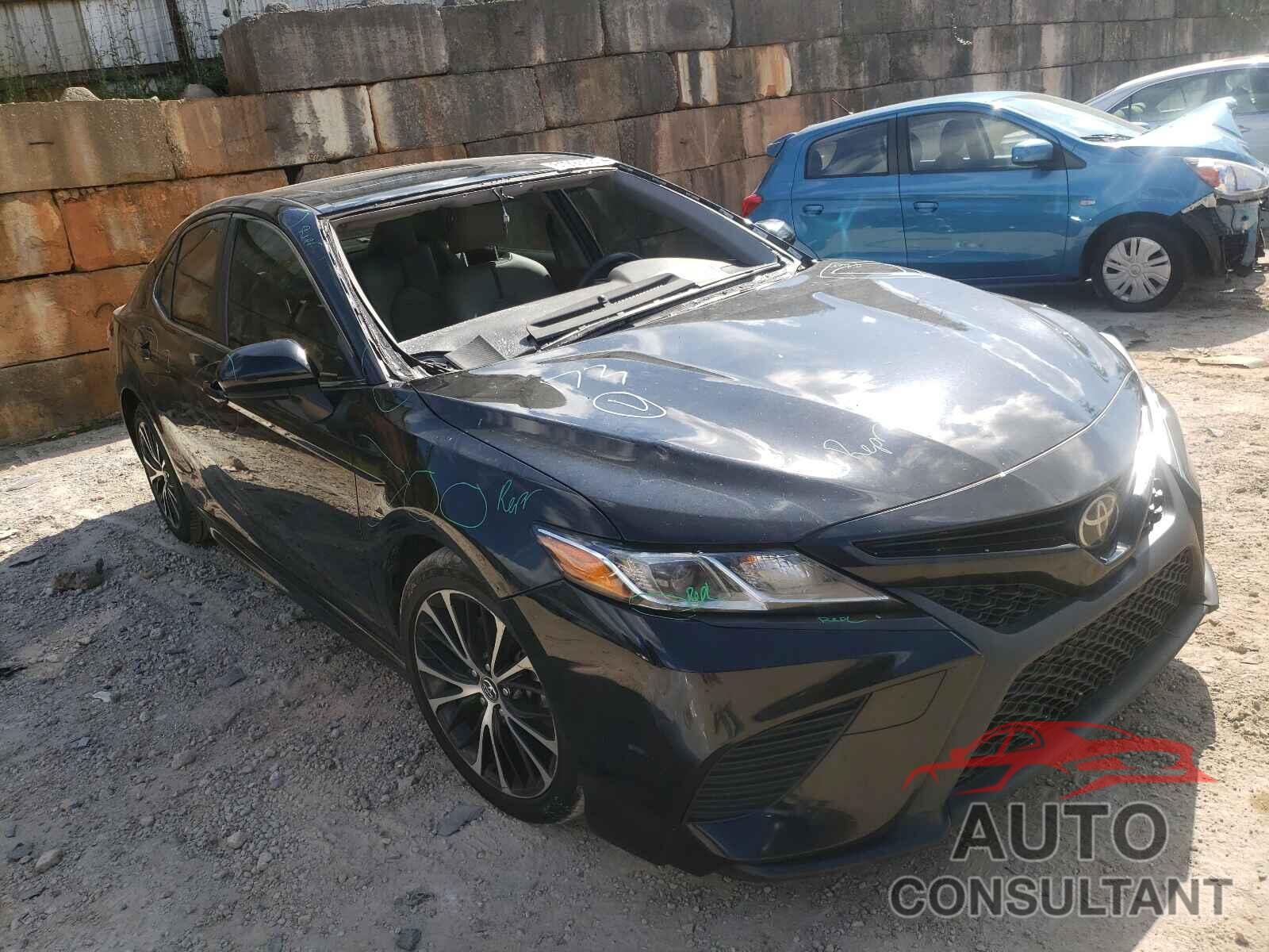 TOYOTA CAMRY 2018 - JTNB11HK8J3024141