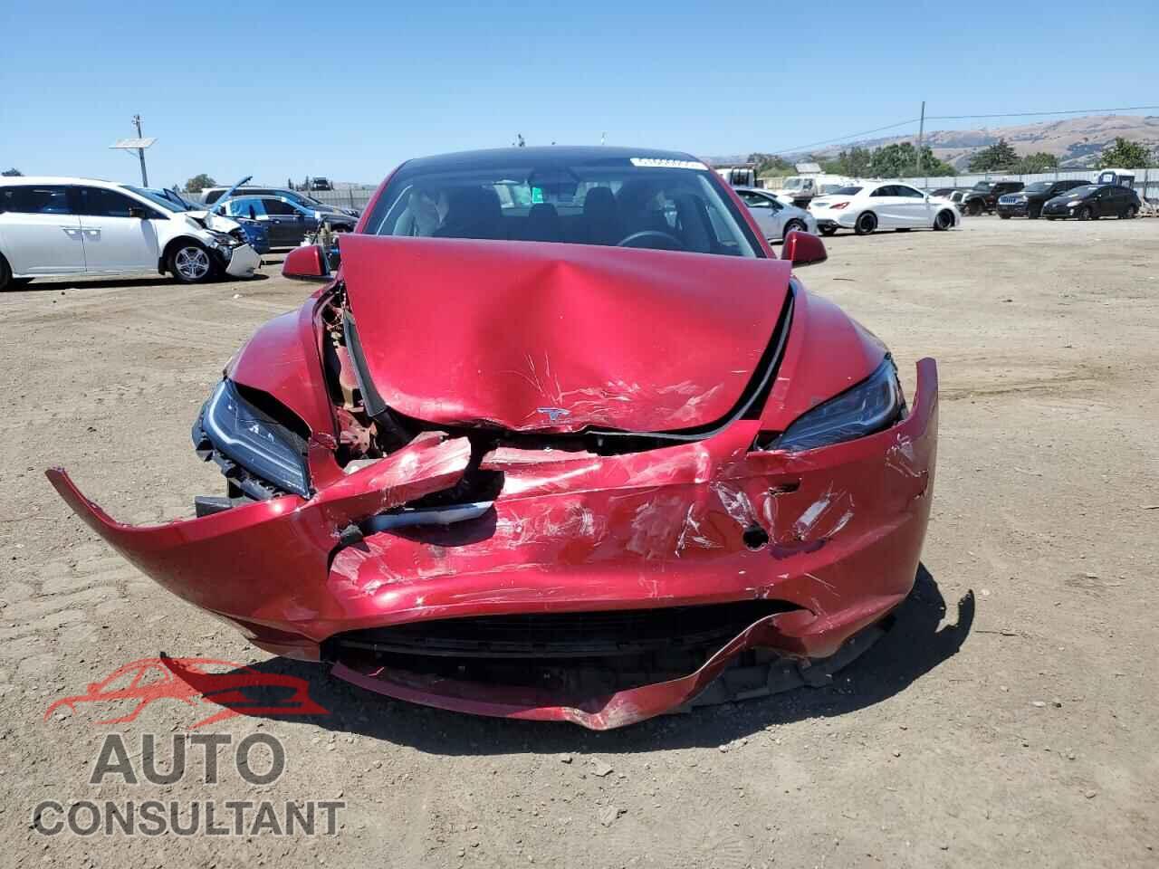 TESLA MODEL 3 2024 - 5YJ3E1EAXRF738294
