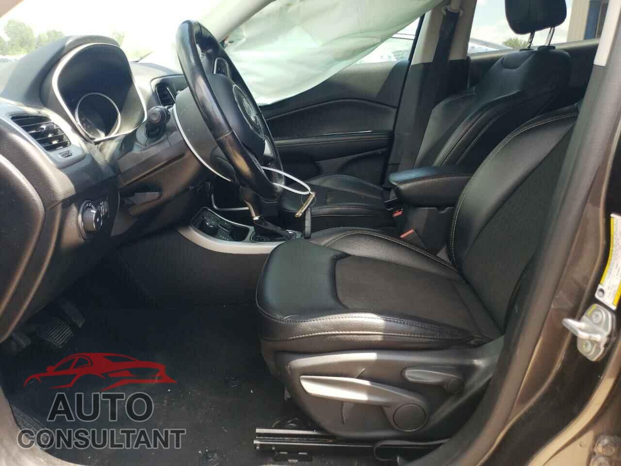 JEEP COMPASS 2019 - 3C4NJDBB9KT850594