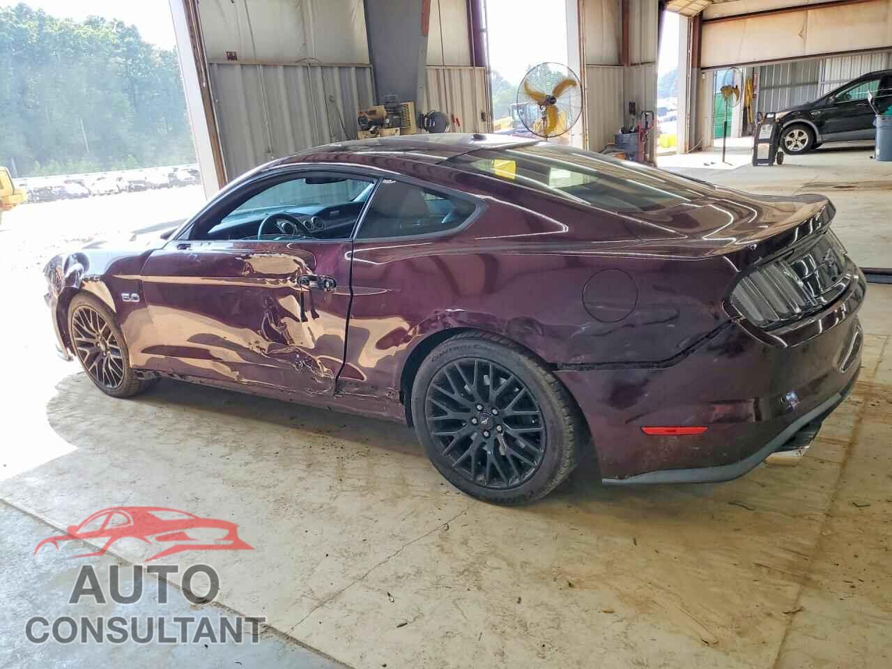 FORD MUSTANG 2018 - 1FA6P8CF3J5127601