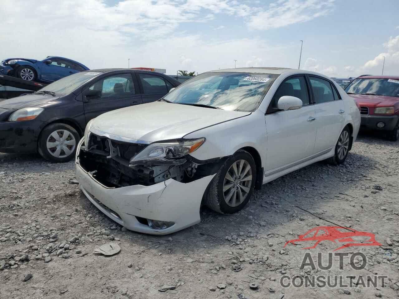 TOYOTA AVALON 2011 - 4T1BK3DB1BU377802