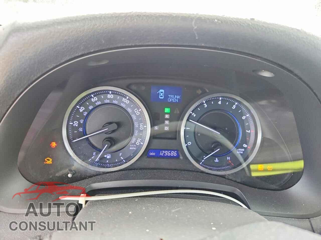 LEXUS IS 2011 - JTHBF5C28B5152498