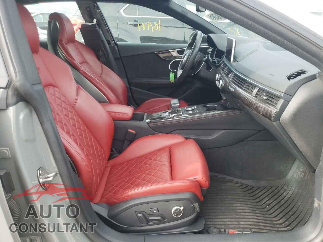 AUDI S5/RS5 2019 - WAUC4CF53KA001076