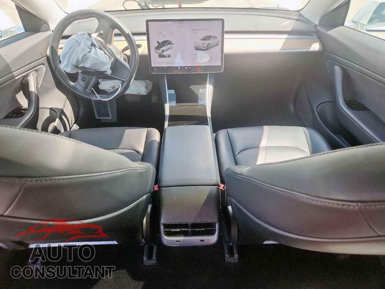 TESLA MODEL 3 2018 - 5YJ3E1EA4JF007543