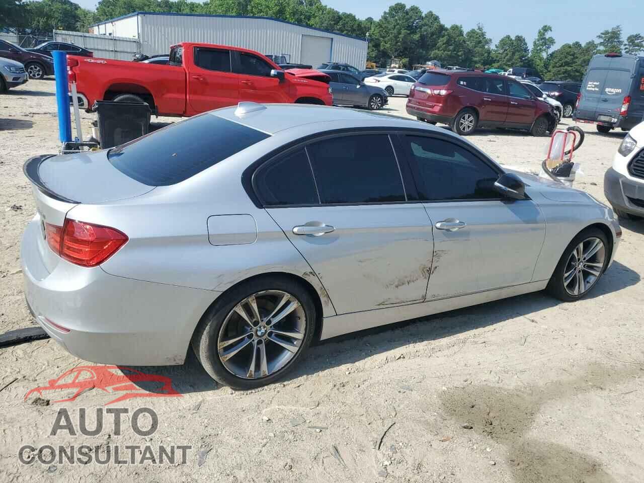 BMW 3 SERIES 2012 - WBA3C1C58CF430522