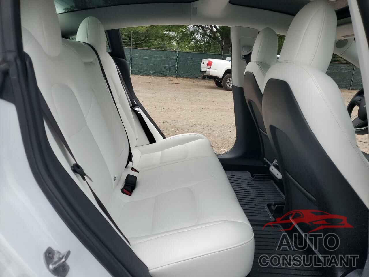 TESLA MODEL 3 2018 - 5YJ3E1EB0JF081308