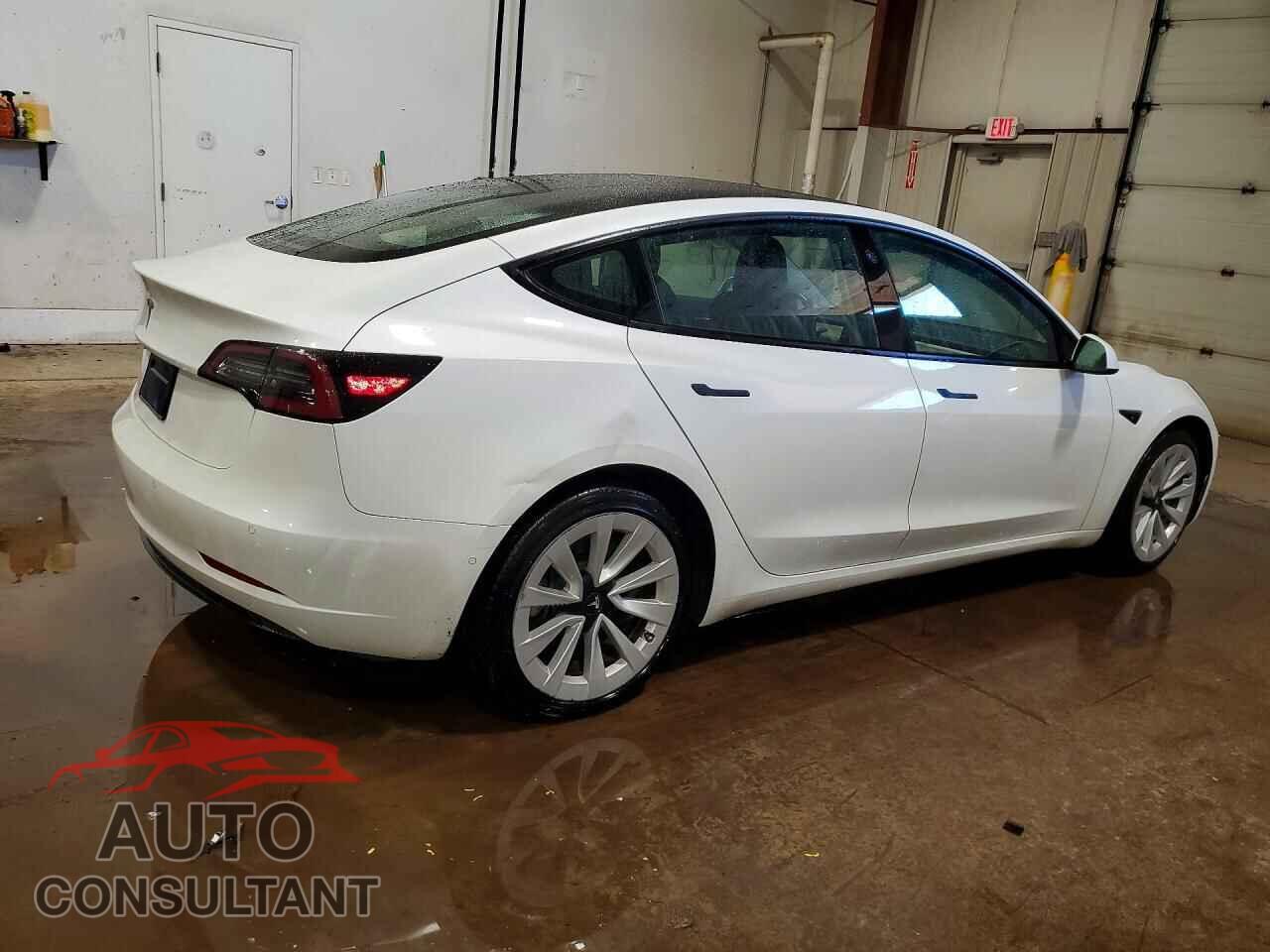 TESLA MODEL 3 2022 - 5YJ3E1EA6NF371114