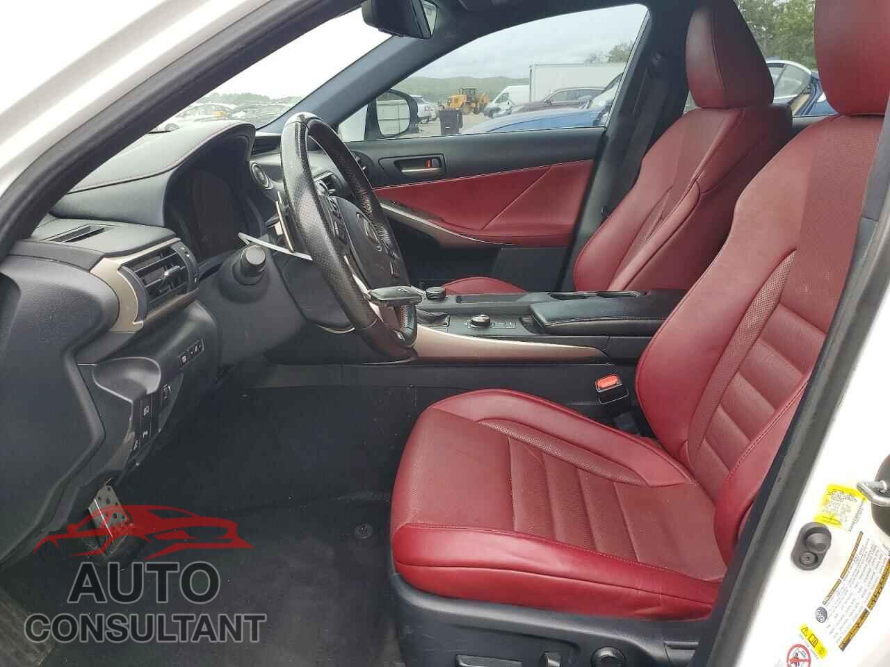 LEXUS IS 2018 - JTHBA1D2XJ5079199