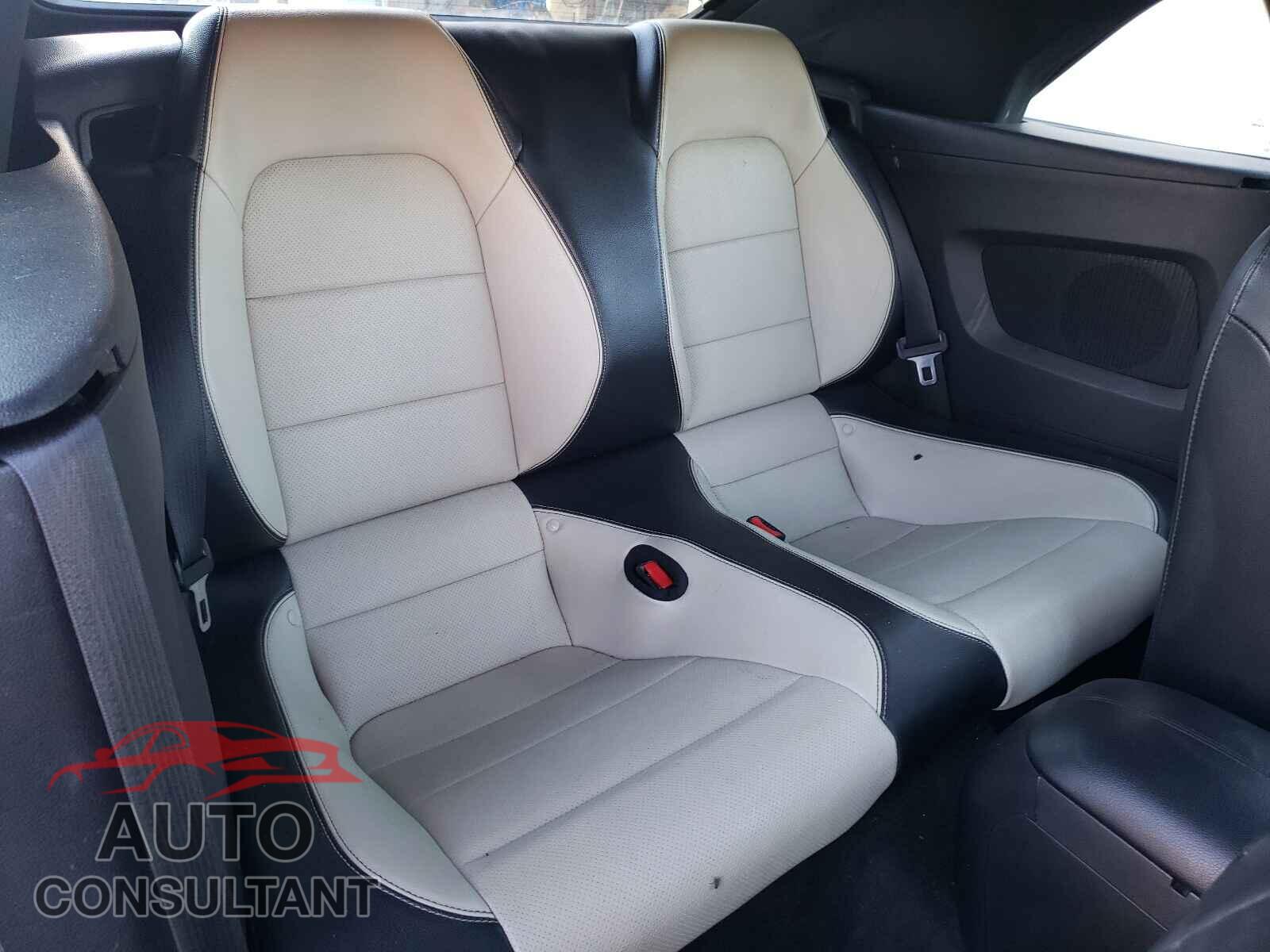 FORD MUSTANG 2017 - 1FATP8UH8H5310859