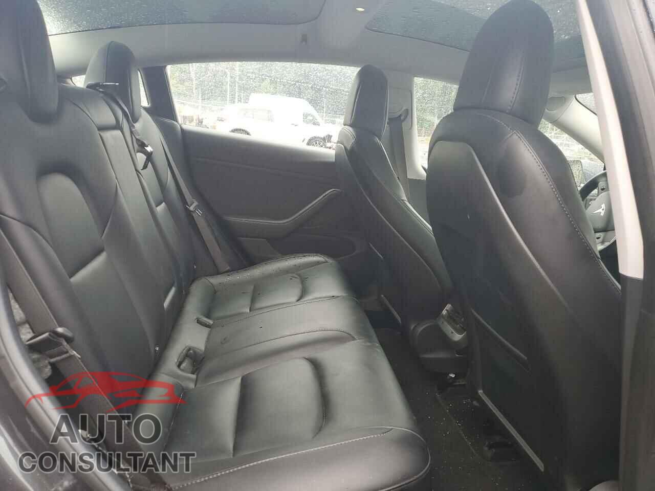 TESLA MODEL 3 2018 - 5YJ3E1EA2JF059432