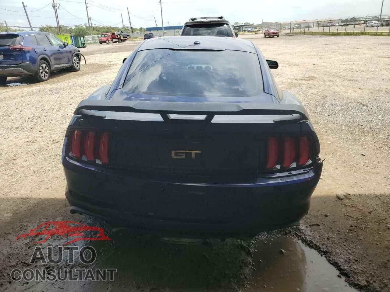 FORD MUSTANG 2018 - 1FA6P8CFXJ5104381