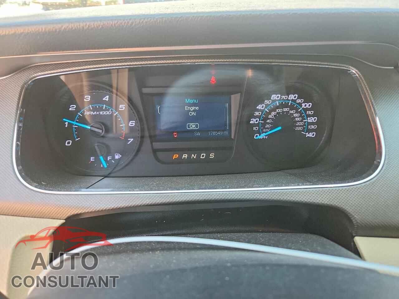 FORD TAURUS 2018 - 1FAHP2D87JG133296