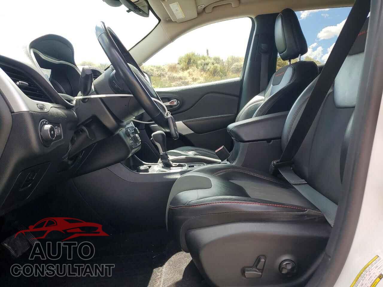 JEEP CHEROKEE 2018 - 1C4PJMBX0JD602808